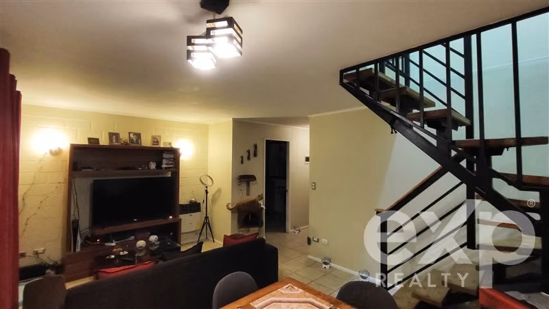 Casa en venta de 4 dorm. en Villa Alemana