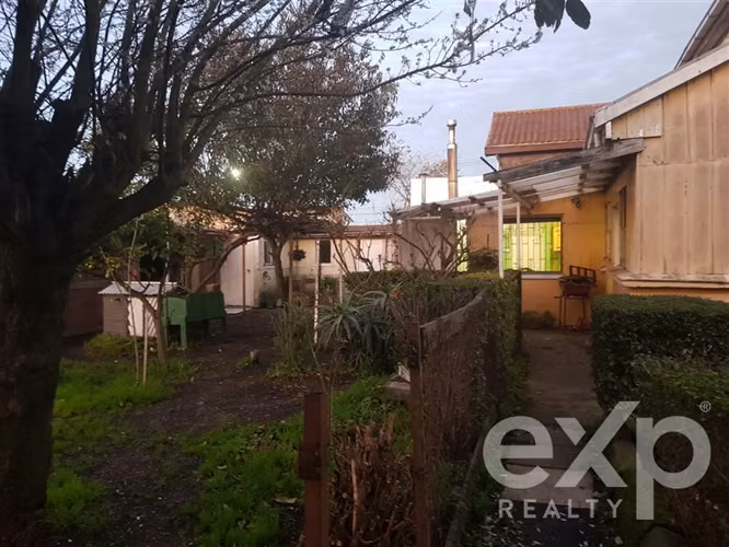 Casa y sitio en venta excelente Conectividad Concep - Thno.