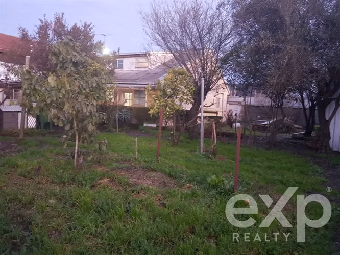 Casa y sitio en venta excelente Conectividad Concep - Thno.