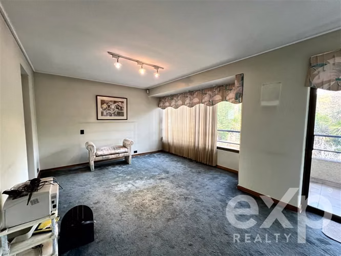 Exclusiva Casa en Pedro de Valdivia Norte 850 m de Terreno