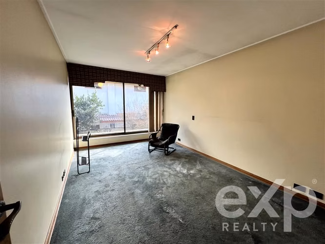 Exclusiva Casa en Pedro de Valdivia Norte 850 m de Terreno