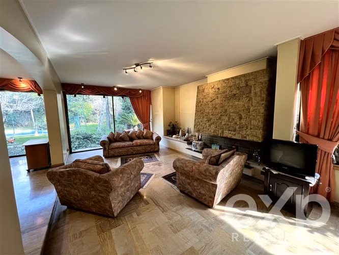 Exclusiva Casa en Pedro de Valdivia Norte 850 m de Terreno