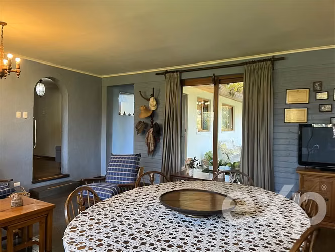 Casa en arriendo de 5 dorm. en Isla de Maipo