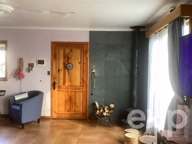 Casa en venta de 3 dorm. en Calera