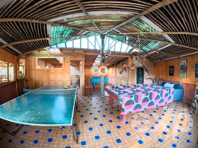 Complejo turístico 21 cabañas con piscina solar Isla Negra