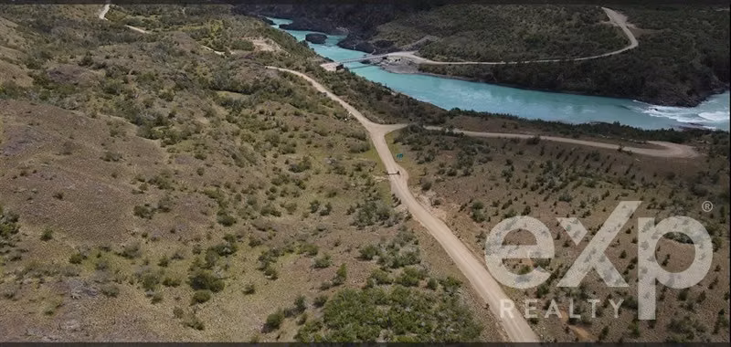 Oportunidad Parcela a 200mt de Río Baker (camino público)