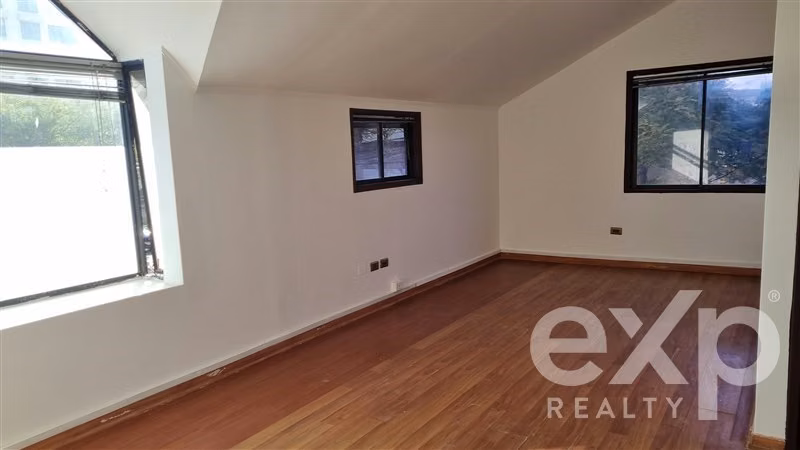 Casa Comercial en venta de 5 dorm. en Viña del Mar