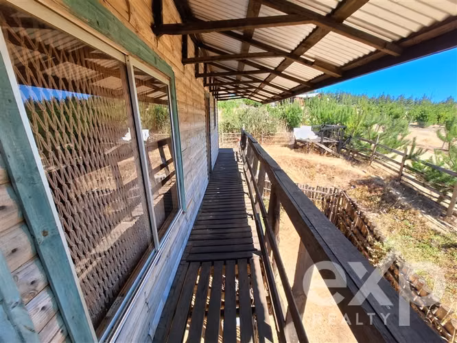 Venta de sitio con casa en Pichilemu