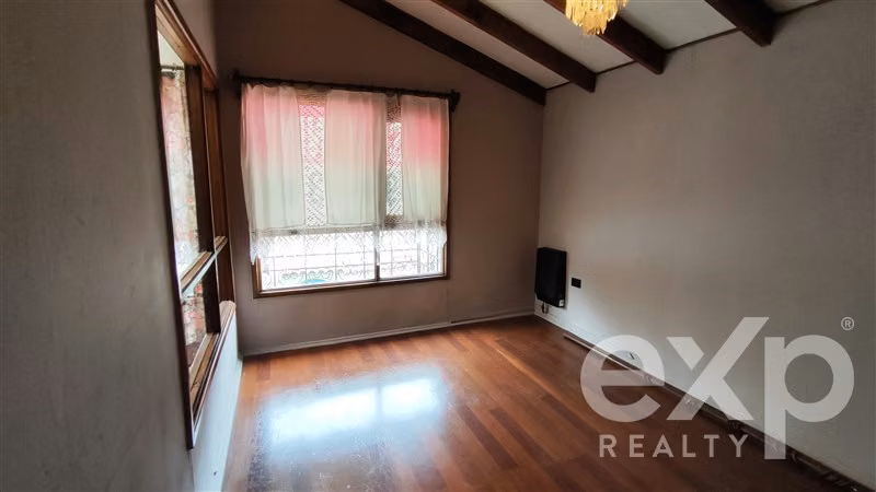Casa en venta Sector Miraflores, pasos Iglesia de Piedra