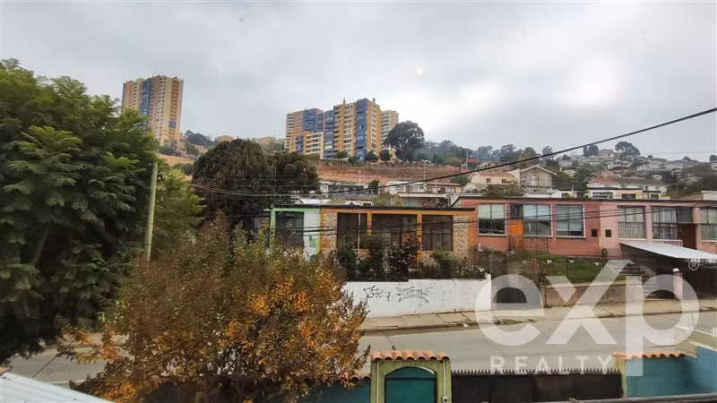 Casa en venta Sector Miraflores, pasos Iglesia de Piedra