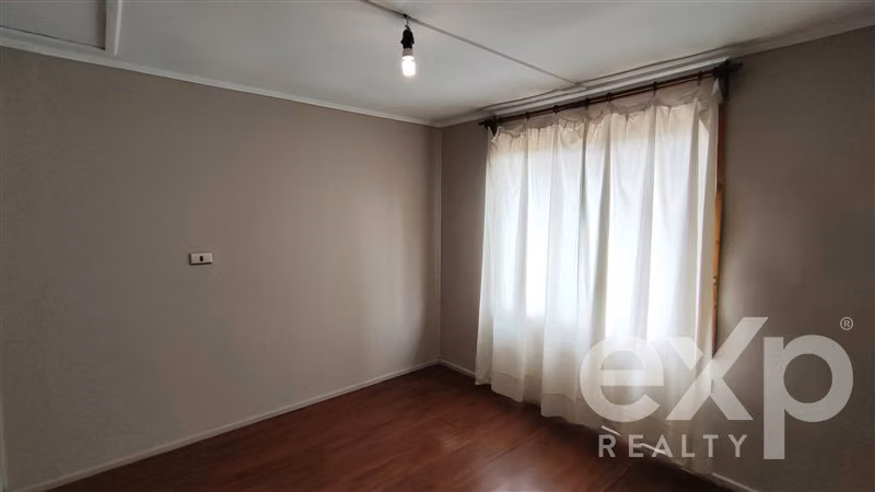 Casa en venta Sector Miraflores, pasos Iglesia de Piedra