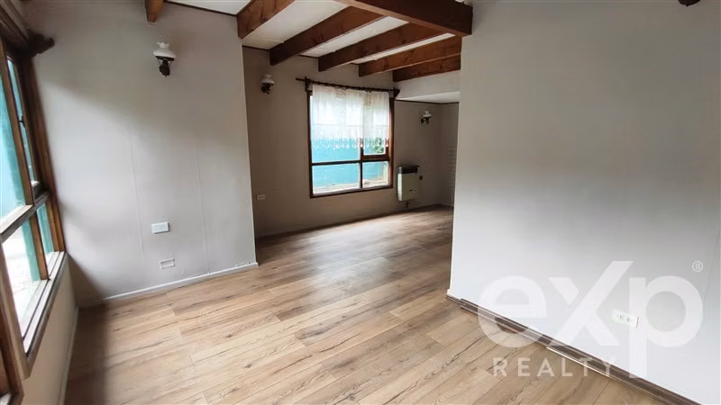 Casa en venta Sector Miraflores, pasos Iglesia de Piedra