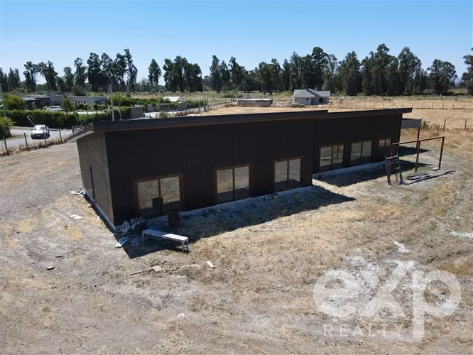 Parcela con gran casa en venta en Chillán