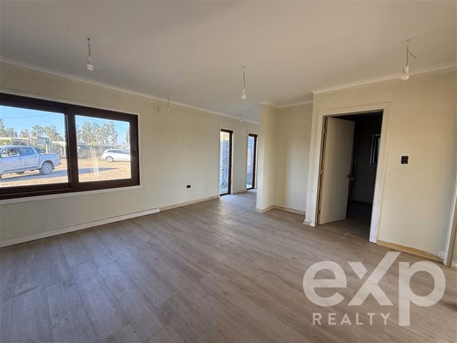 Parcela con gran casa en venta en Chillán
