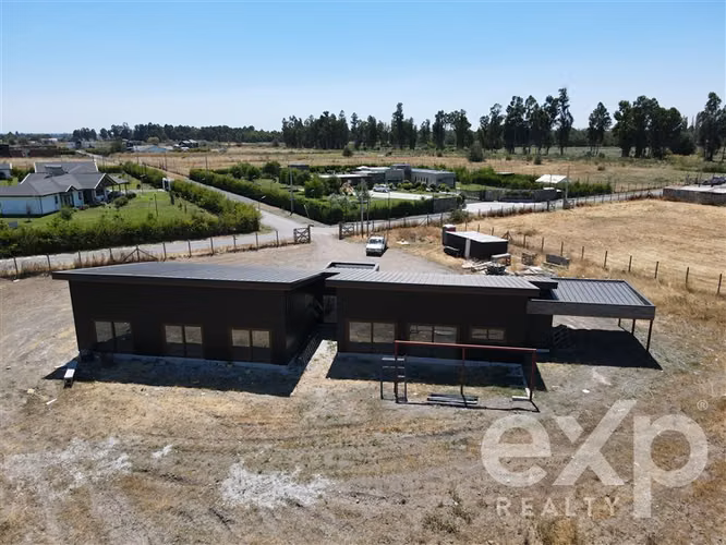 Chilan Casa en venta de 3 dorm 3 Baños, Exclusivo Condominio