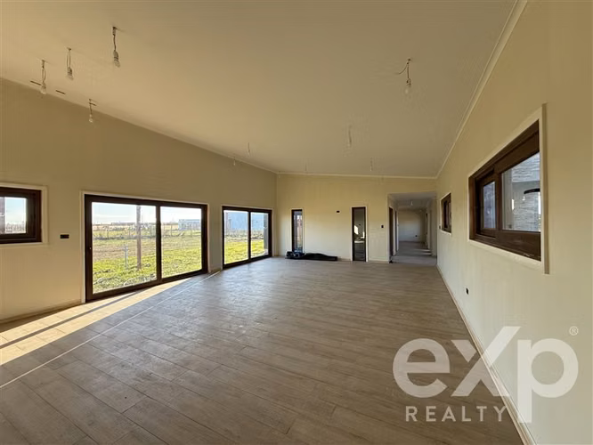 Chilan Casa en venta de 3 dorm 3 Baños, Exclusivo Condominio