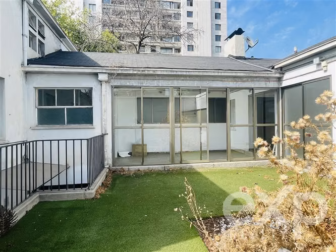 Casa en arriendo de 13 dorm. en Providencia