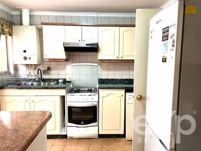 Venta casa 4 dormitorios Av. Las Encinas, Temuco