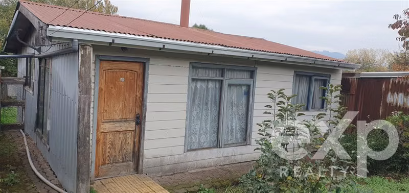 Terreno con 2 Casas en venta de 7 dorm. en Padre las Casas