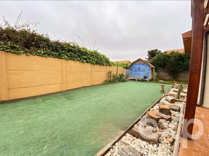 Casa en venta 6 dorm, 3 baños en San Joaquin. en La Serena