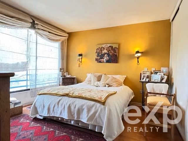 Casa en venta de 4 dorm. en Vitacura