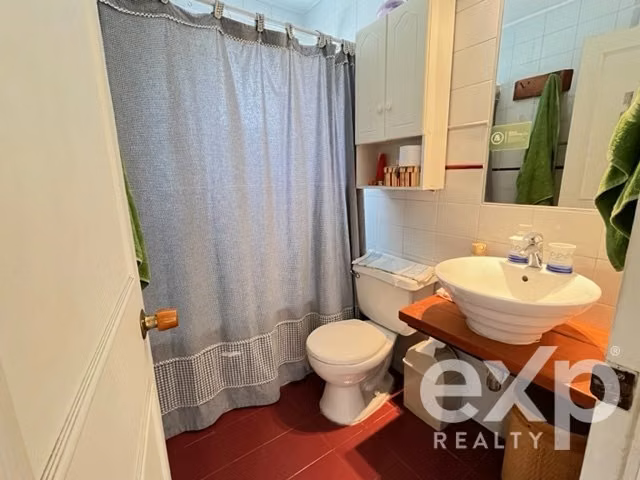 Casa en venta de 4 dorm. en Vitacura
