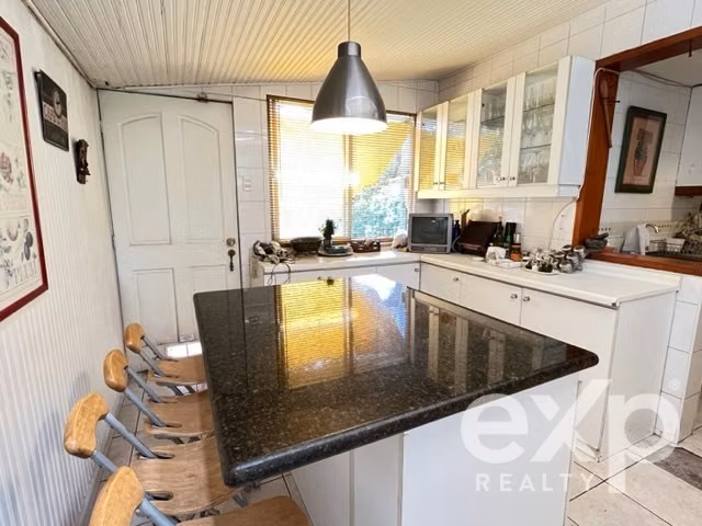 Casa en venta de 4 dorm. en Vitacura