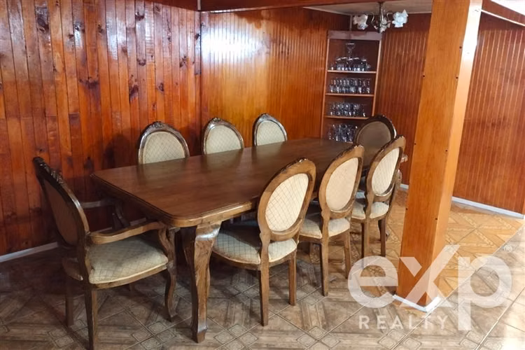 Casa en arriendo de 5 dorm. en Chillán