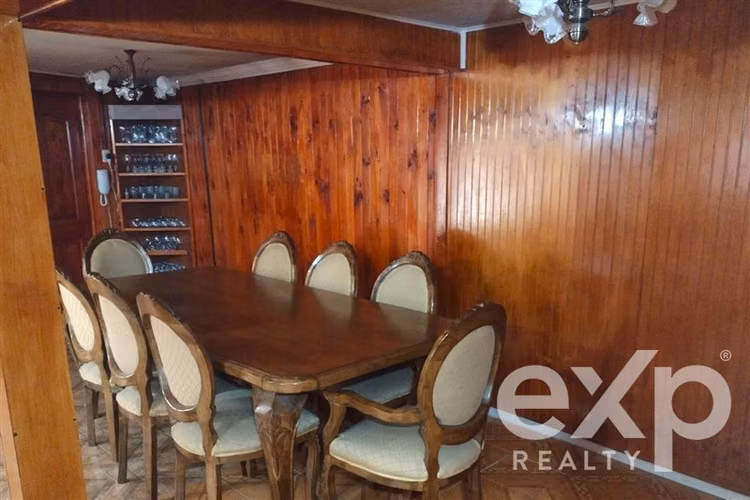 Casa en arriendo de 5 dorm. en Chillán