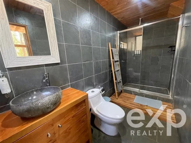 Boutique Lodge Con Cabañas En Funcionamiento