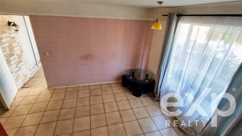 Venta Casa Pareada Cond. Limache c.18 de Septiembre.