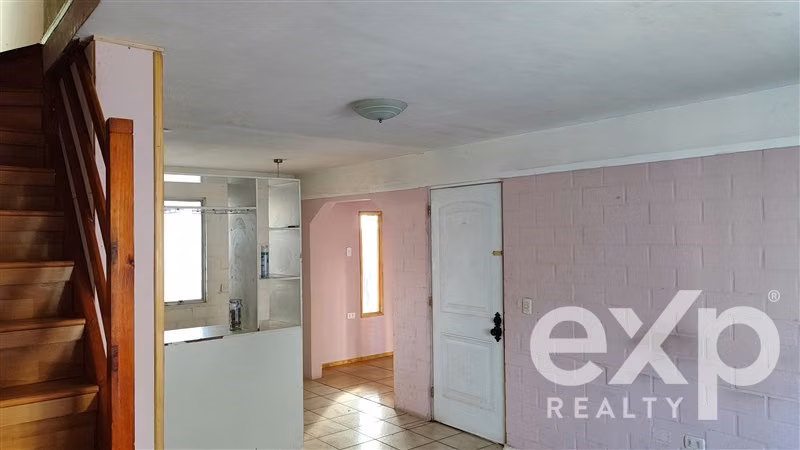 Venta Casa Pareada Cond. Limache c.18 de Septiembre.
