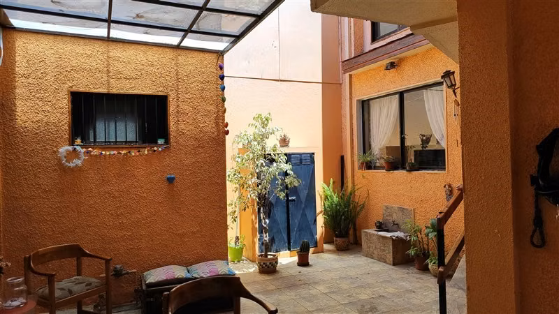 Venta Espectacular Casa uso Comercial Plan de Viña Oriente