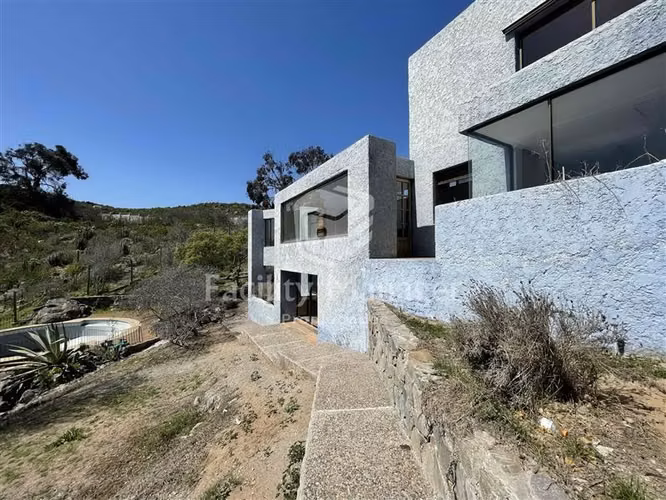Casa en arriendo de 6 dorm., Santa Mónica, Coquimbo