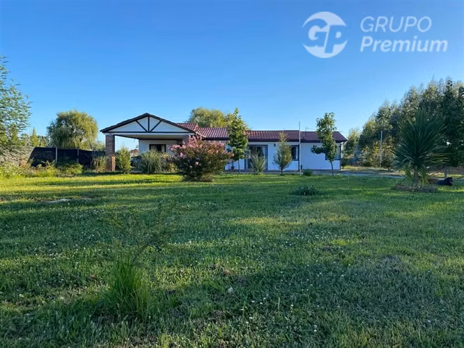 Venta de Parcela con Casa en Yerbas Buenas