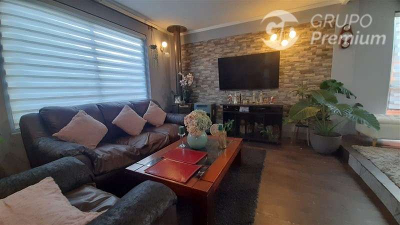 Hermosa Casa en venta de 4 dorm. en Algarrobo