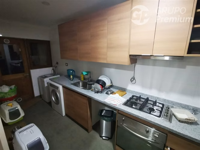 Vende casa, Condominio Pulmahue (4D+3B)