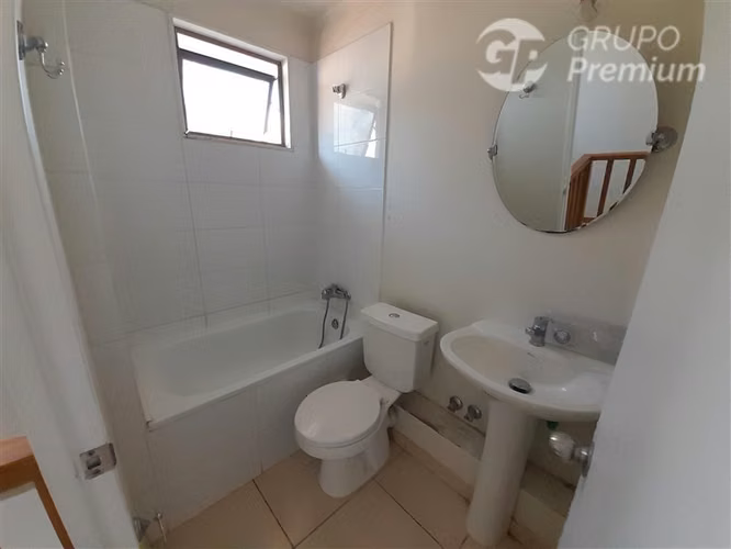 Casa en arriendo de 3 dorm. en Coquimbo