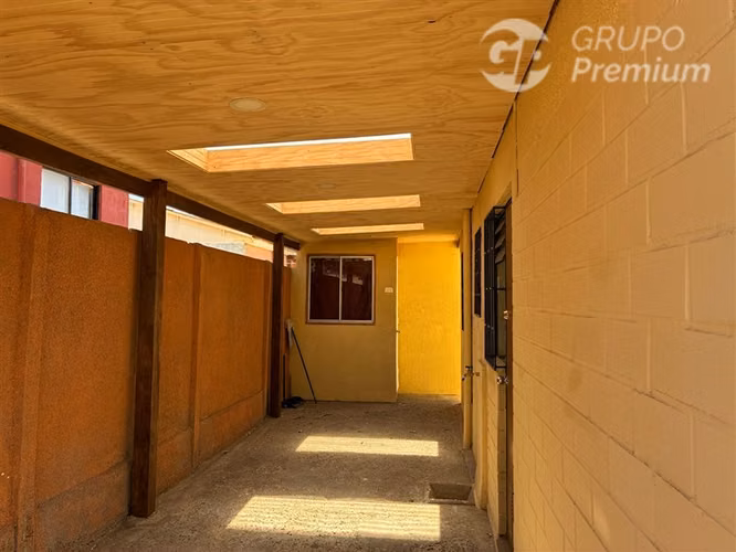 Casa en venta de 3 dorm. en Quintero