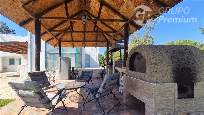 Espectacular Casa Mediterránea en Arriendo en Batuco (Lampa)