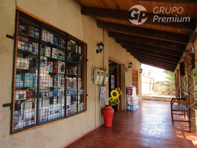 Se Vende Restaurant, 4 Locales Comerciales en Lolol