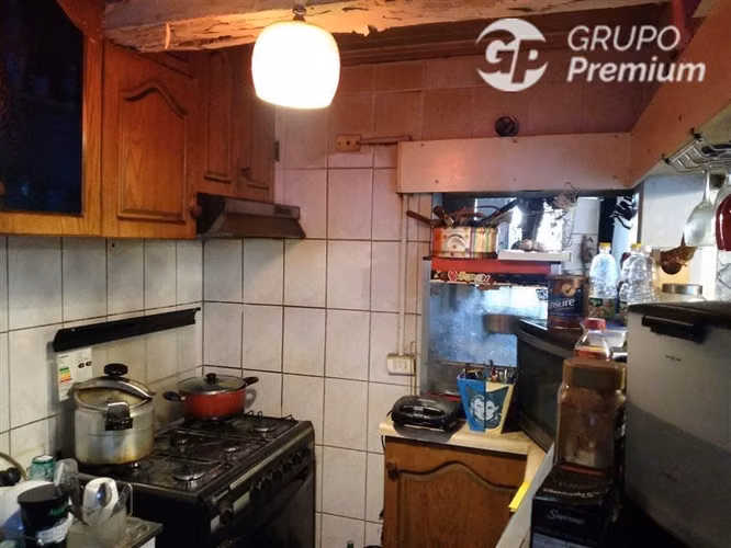 Se Vende Casa con Local en San Joaquín, Imperdible