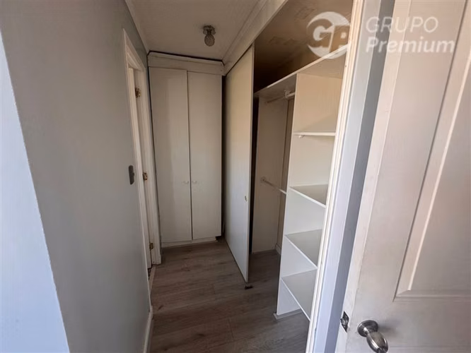 Casa en venta de 4 dorm., 4 baños, 4 Est. en Maipú