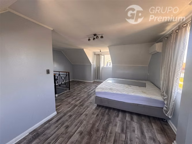 Casa en venta de 4 dorm., 4 baños, 4 Est. en Maipú