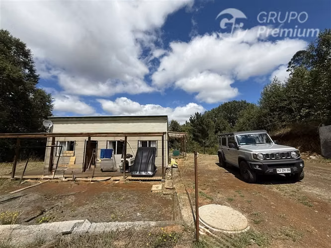 Parcela 5.000 m con casa equipada y estero Loncoche