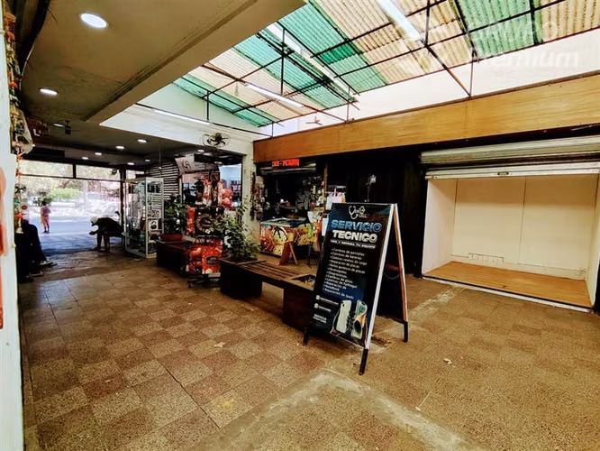 LOCALES COMERCIALES EN ARRIENDO EN ALAMEDA METRO LOS HEROES