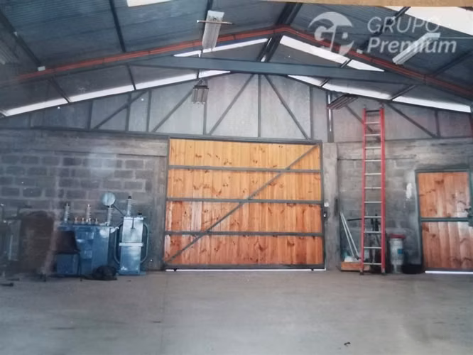 Galpón Comercial con Corriente Trifásica en La Serena