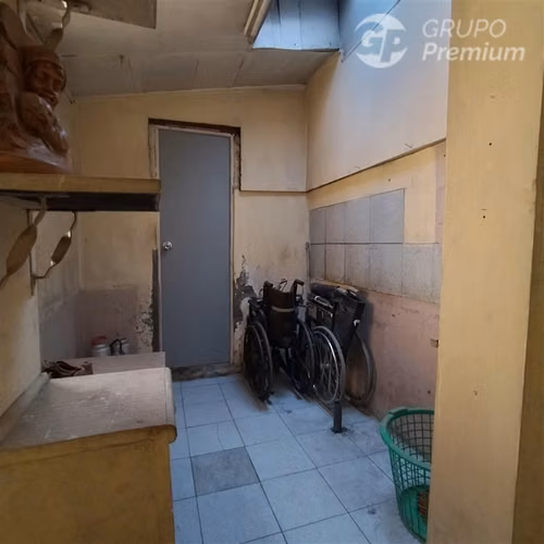 Venta de Casa en San Joaquín 4 dorm gran patio duro luminoso