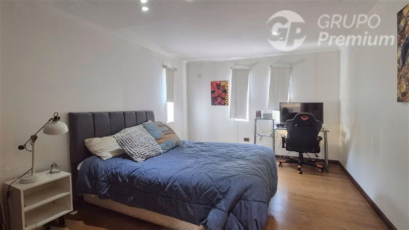 Casa en venta de 7 dorm. en Colina