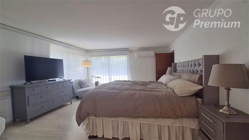 Casa en venta de 7 dorm. en Colina
